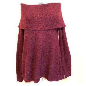 Stylish Cinnamon off-the-shoulder sweater